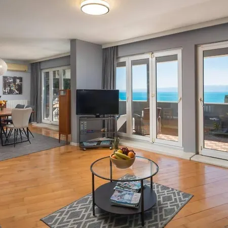 Solemar Above The Prestige * Split